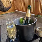 Tino - Jacuzzi Prive, Infrarouge & Vue *