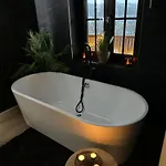 Tino - Jacuzzi Prive, Infrarouge & Vue *
