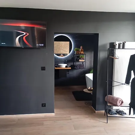 Tino - Jacuzzi Prive, Infrarouge & Vue * Verviers